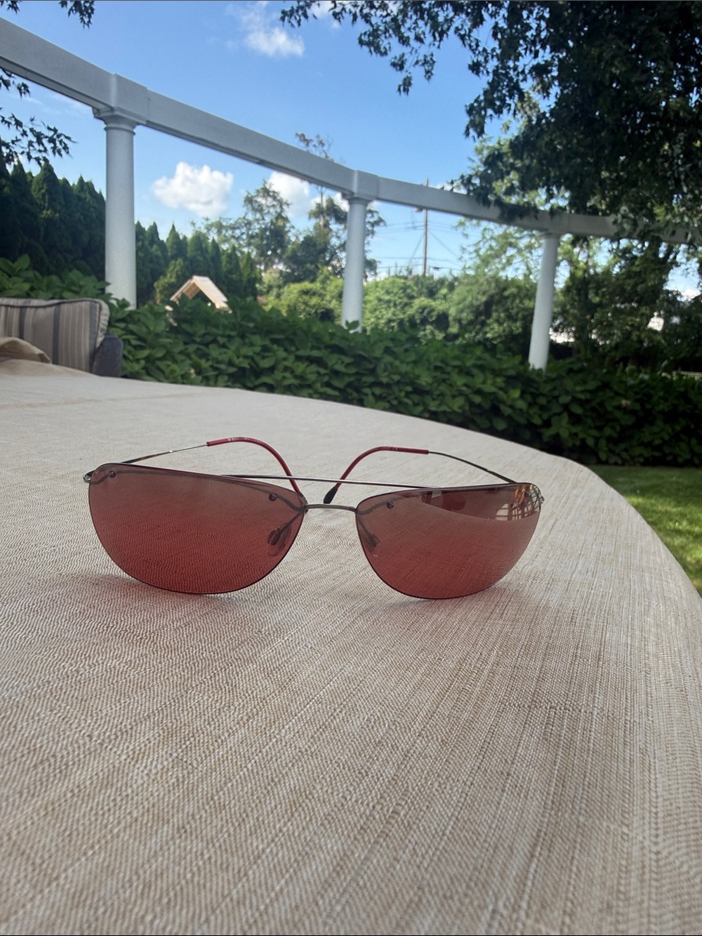 “Silhouette” Tinted Rimless Sunglasses